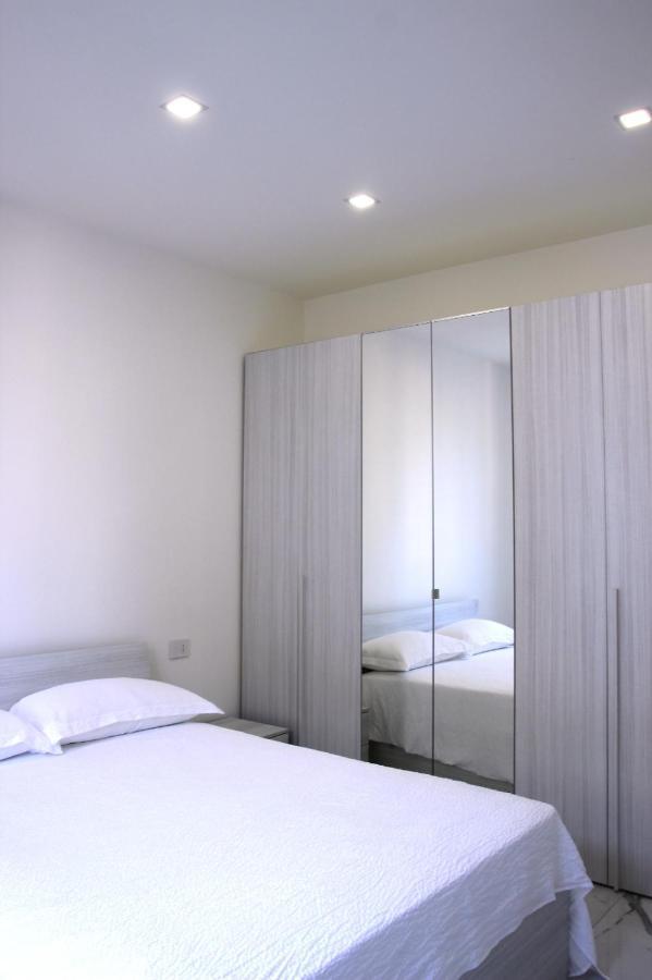 Dreamich - Scavi Romani Appartement Desenzano del Garda Buitenkant foto